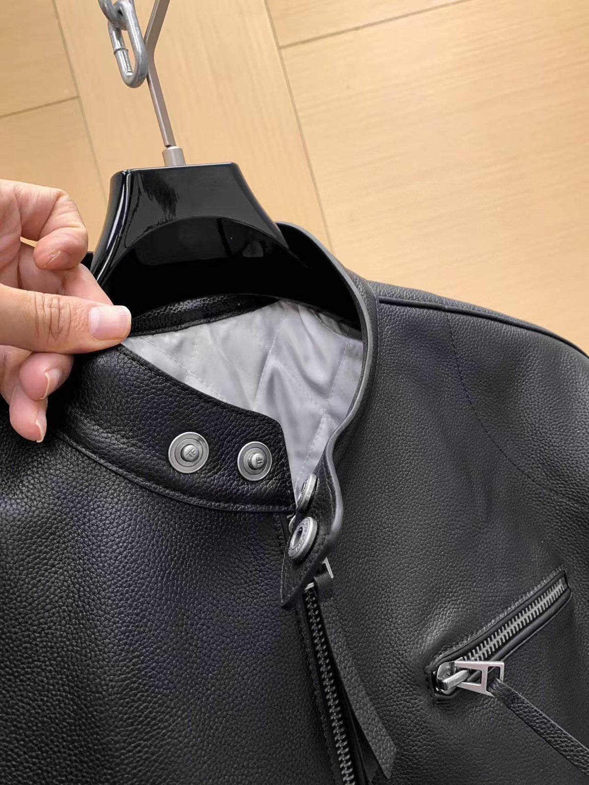 Exquisite Leather Jacket-2026-05