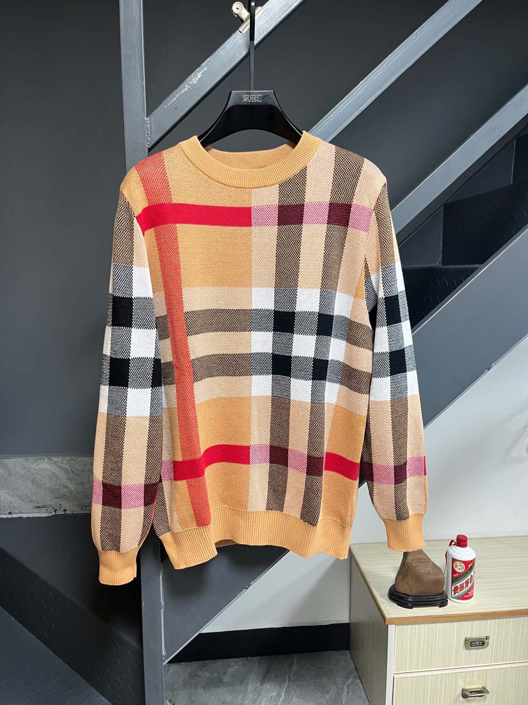 Classic Fashion Sweater-1001