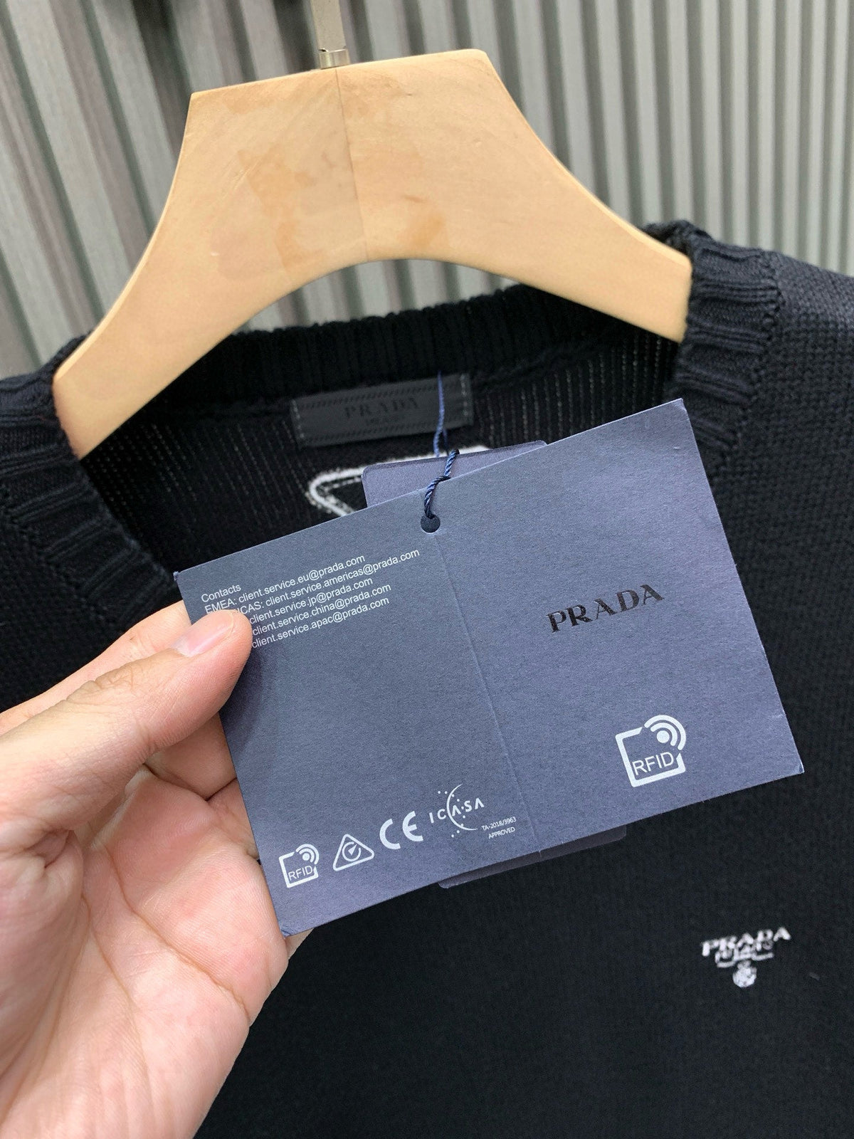 Classic Fashion Sweater-1077