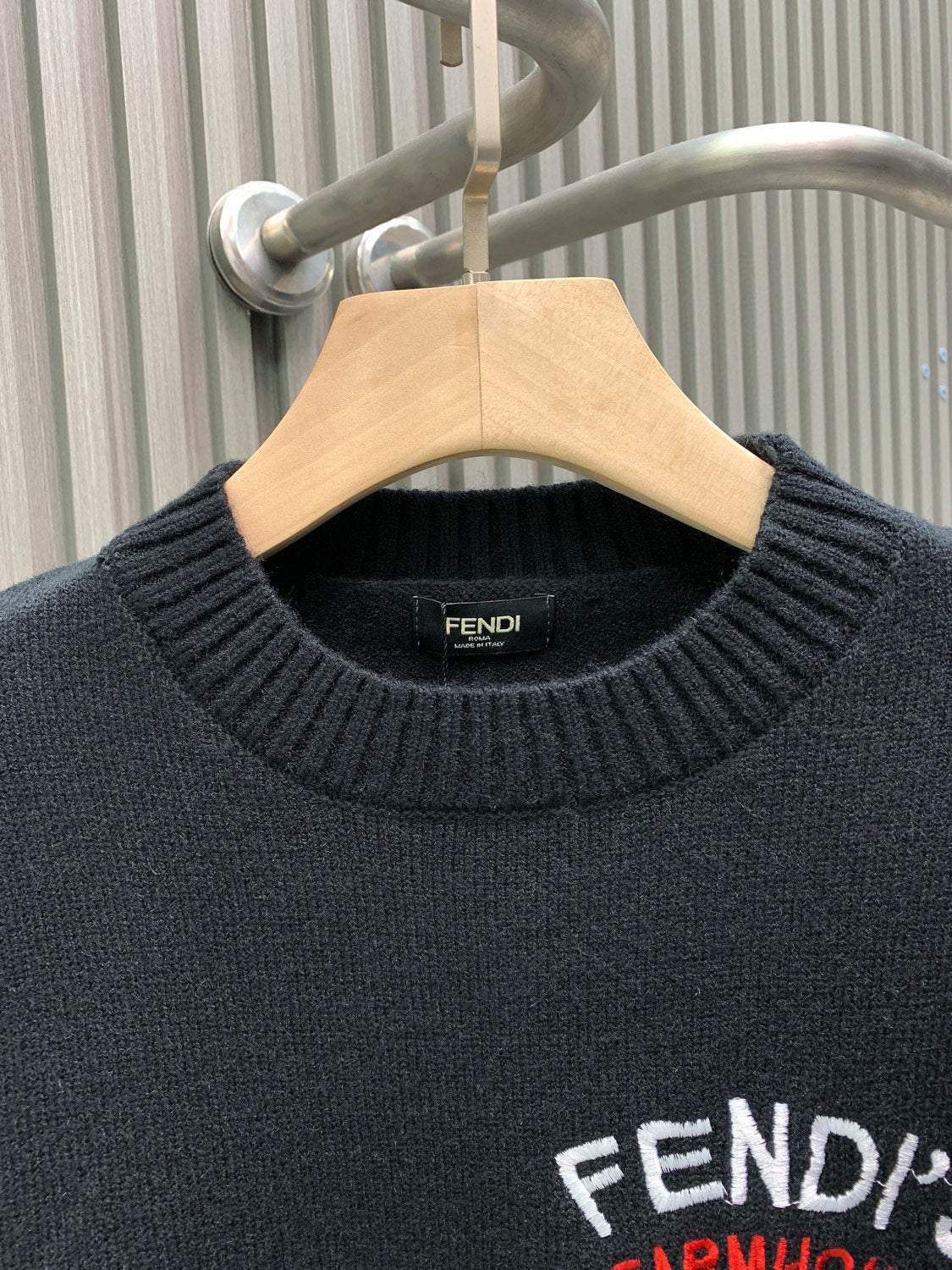 Classic Fashion Sweater-1070