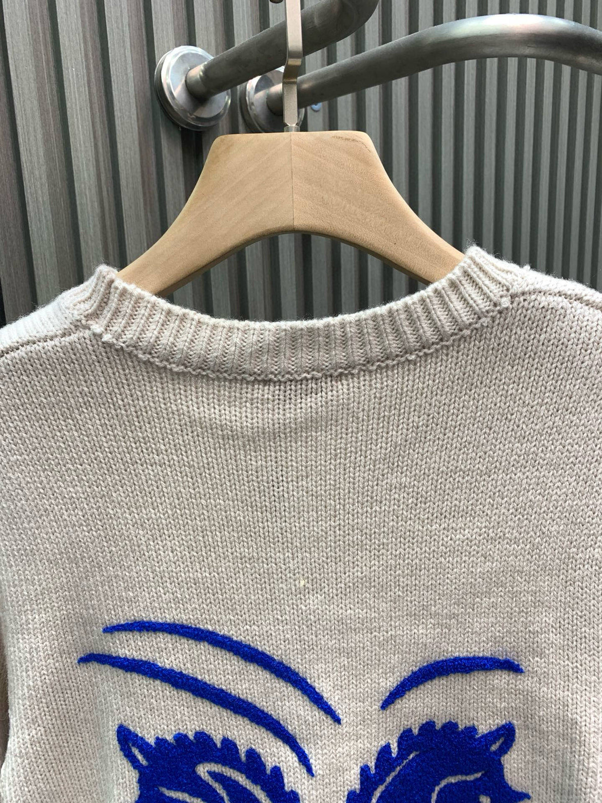 Classic Fashion Sweater-1106