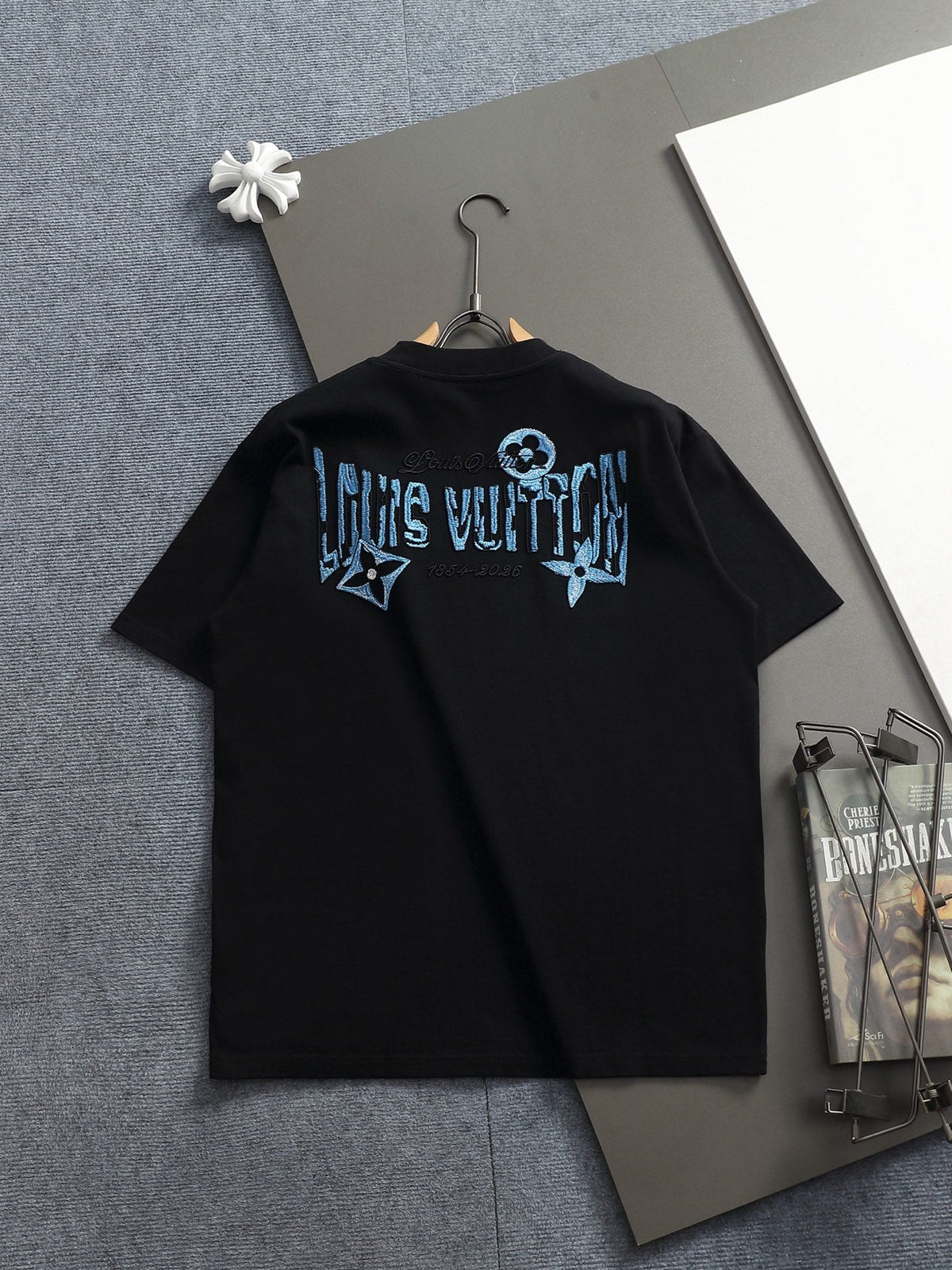 Classic T-shirt-185