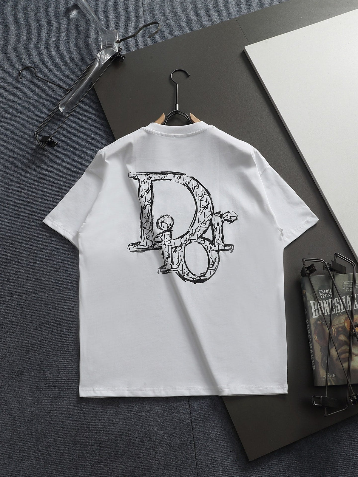 Classic T-shirt-359