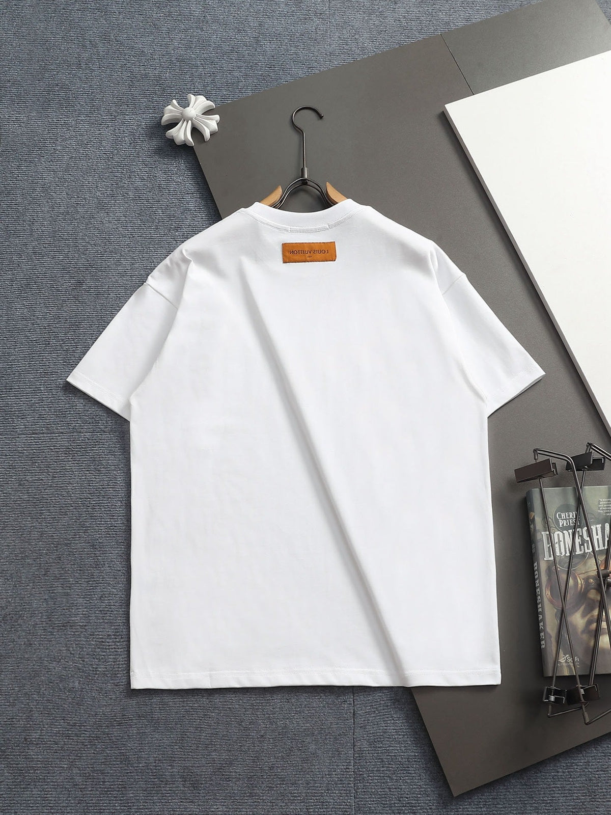 Classic T-shirt-319