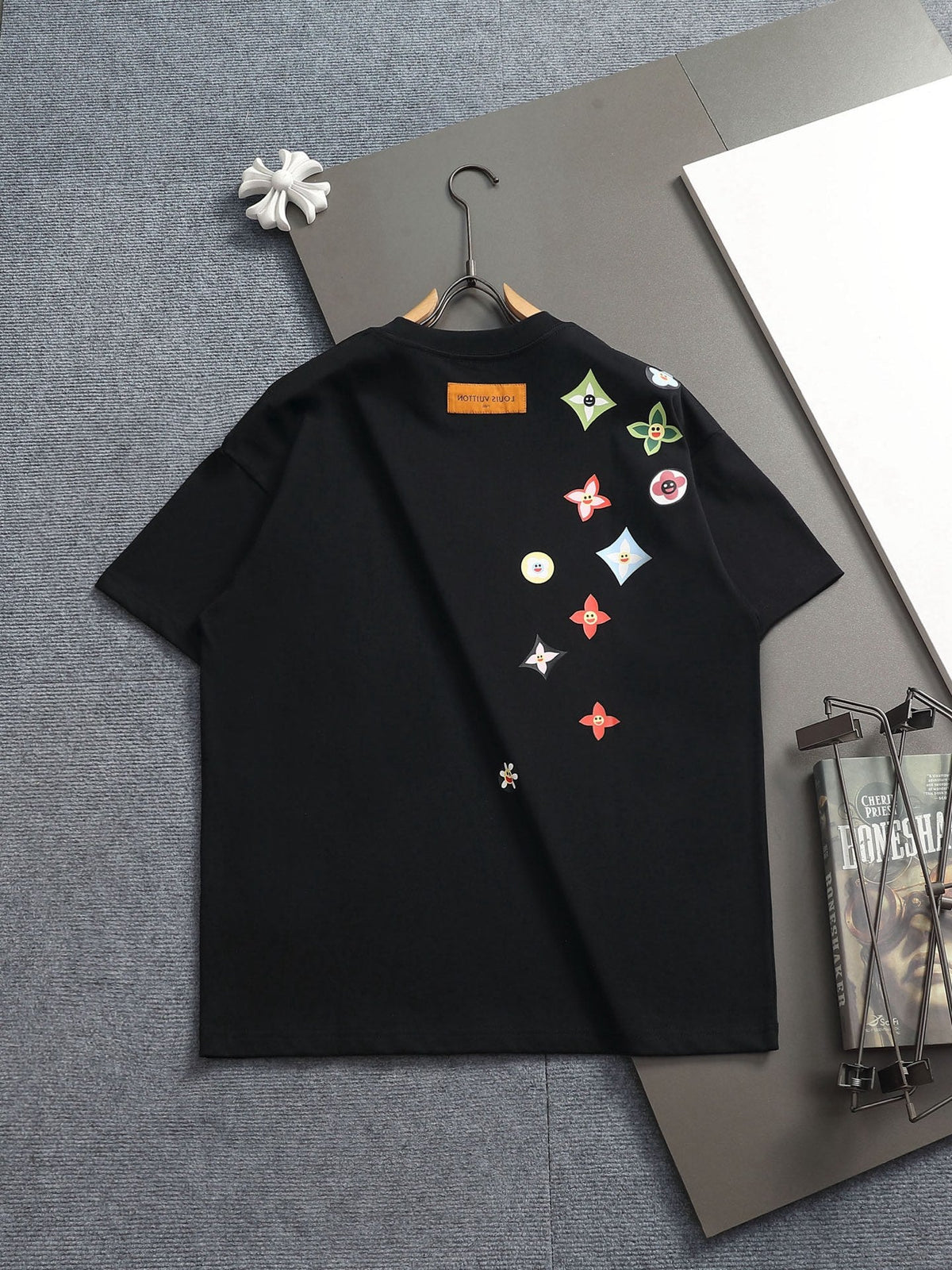 Classic T-shirt-325