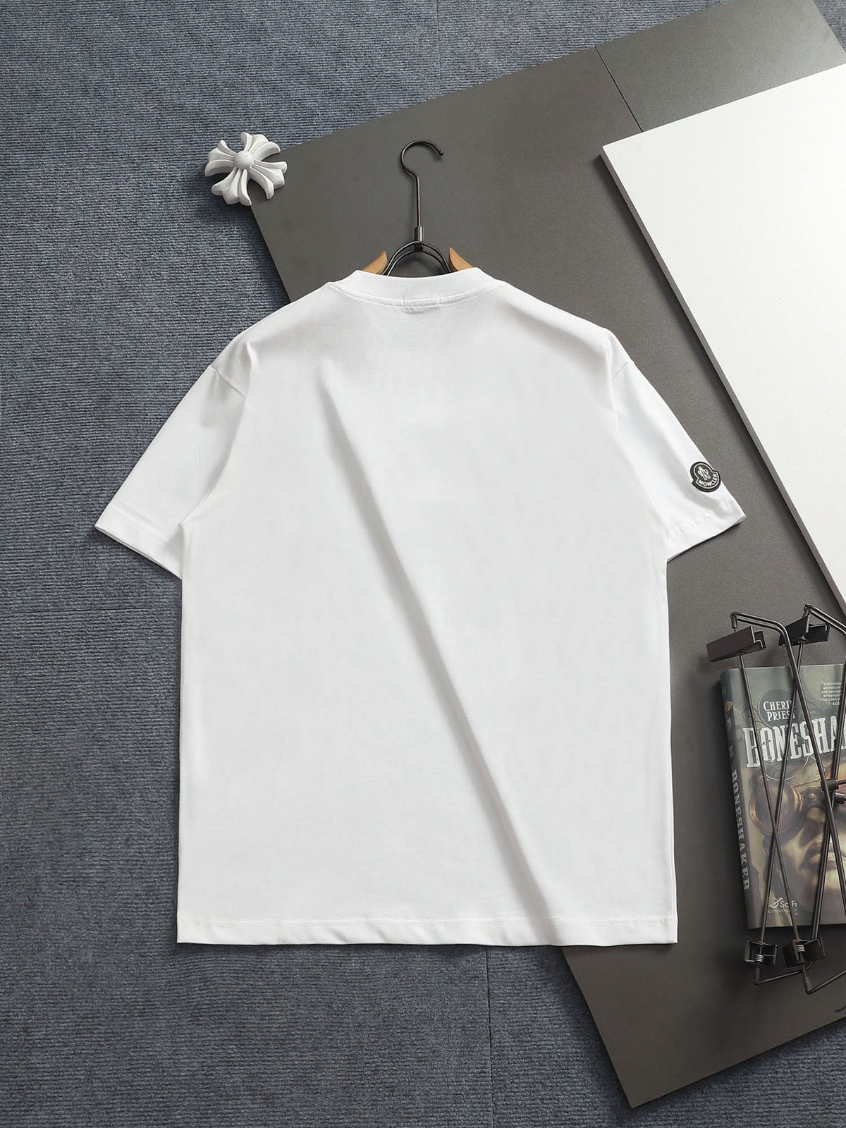 Classic T-shirt-339