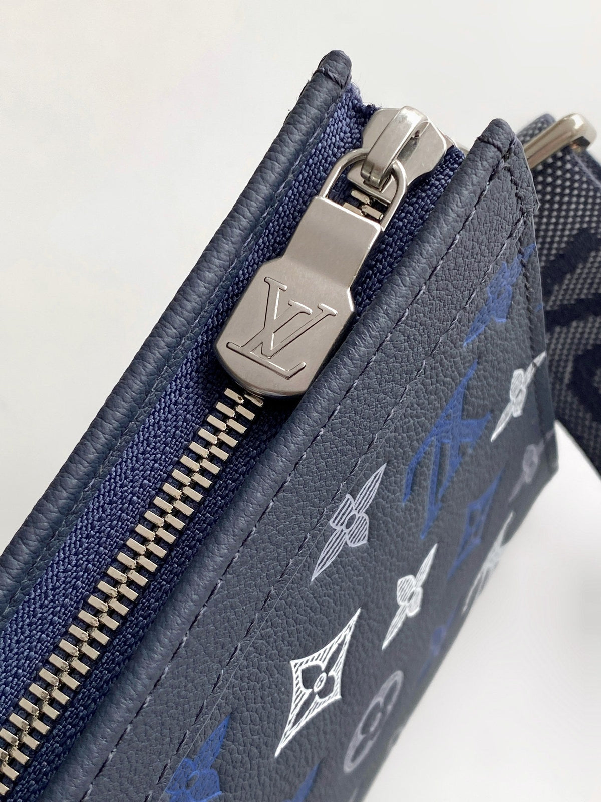 2026 Classic Everyday Bag-261031