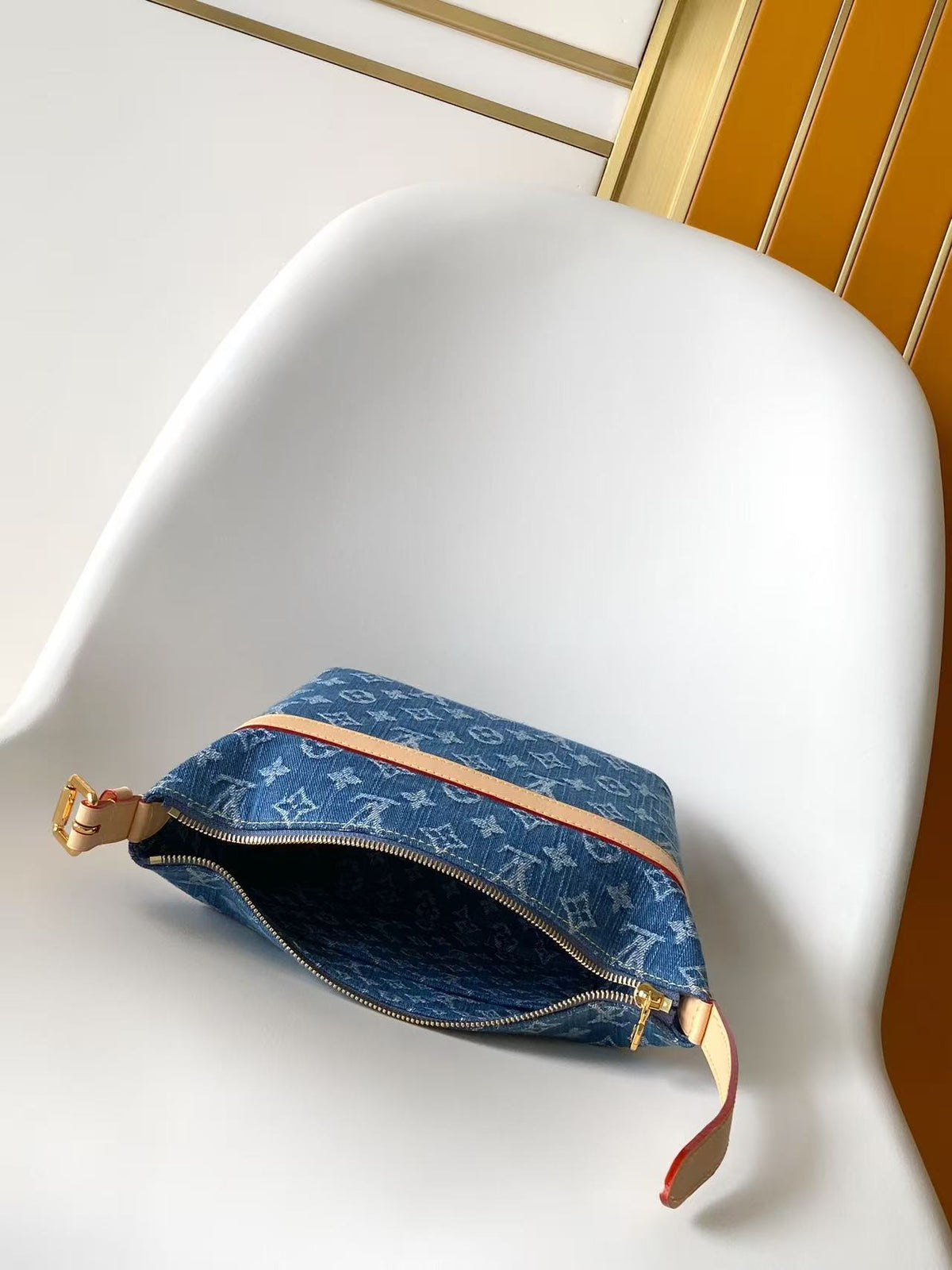 2026 Classic Everyday Bag-261033
