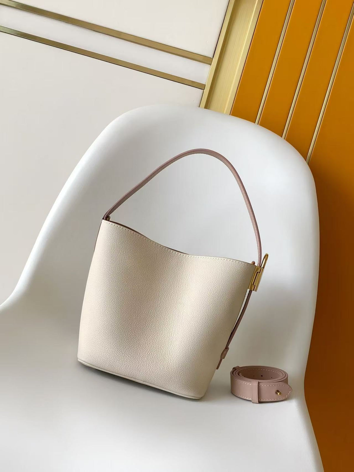 2026 Classic Everyday Bag-261036