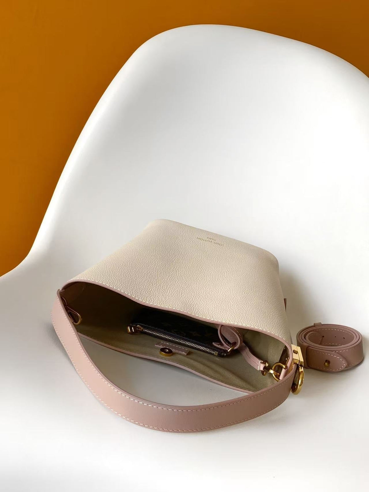 2026 Classic Everyday Bag-261036