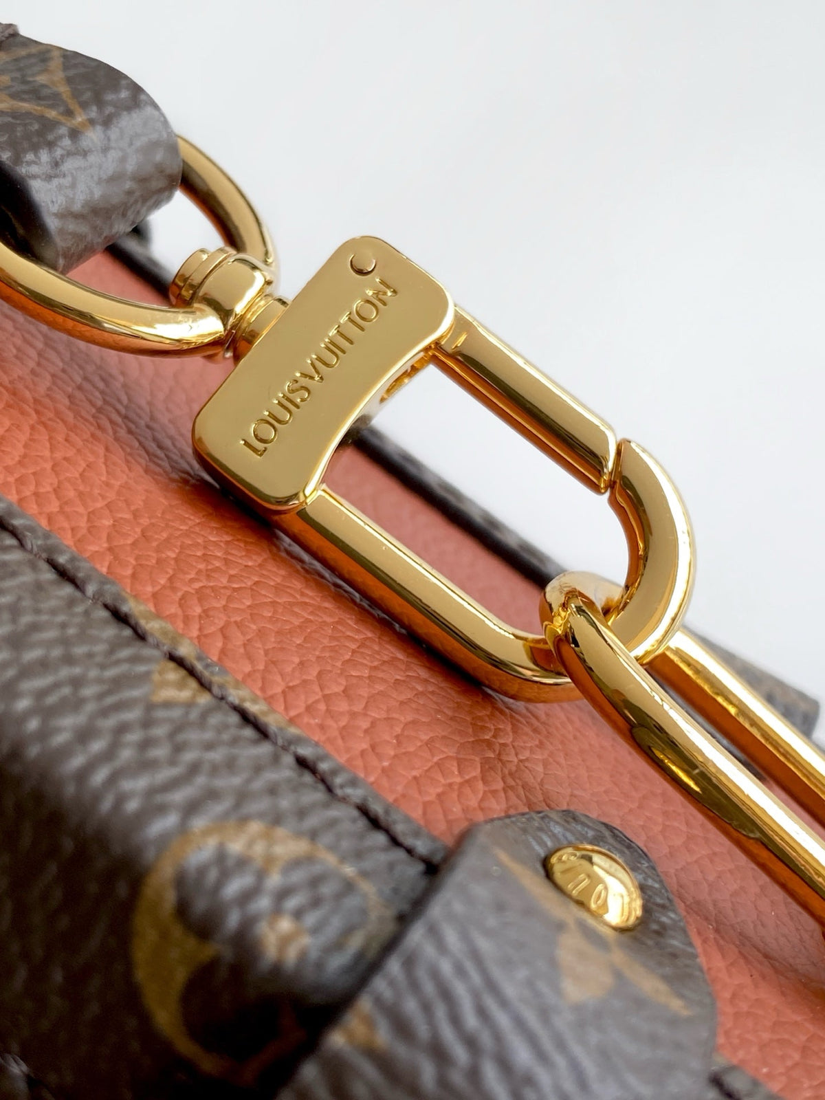2026 Classic Everyday Bag-261037