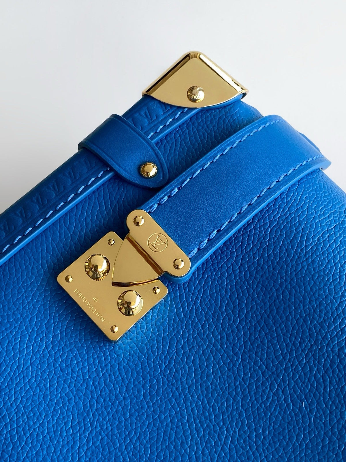 2026 Classic Everyday Bag-261038