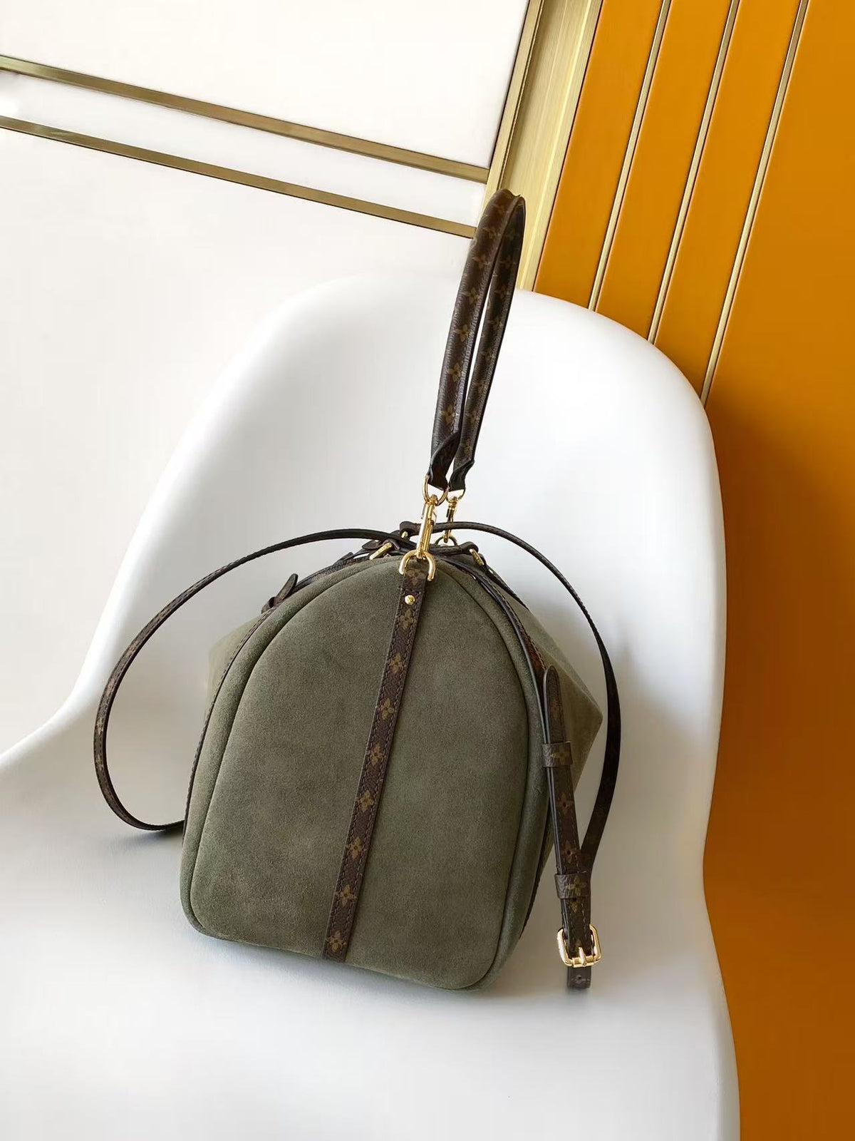 2026 Classic Everyday Bag-261039