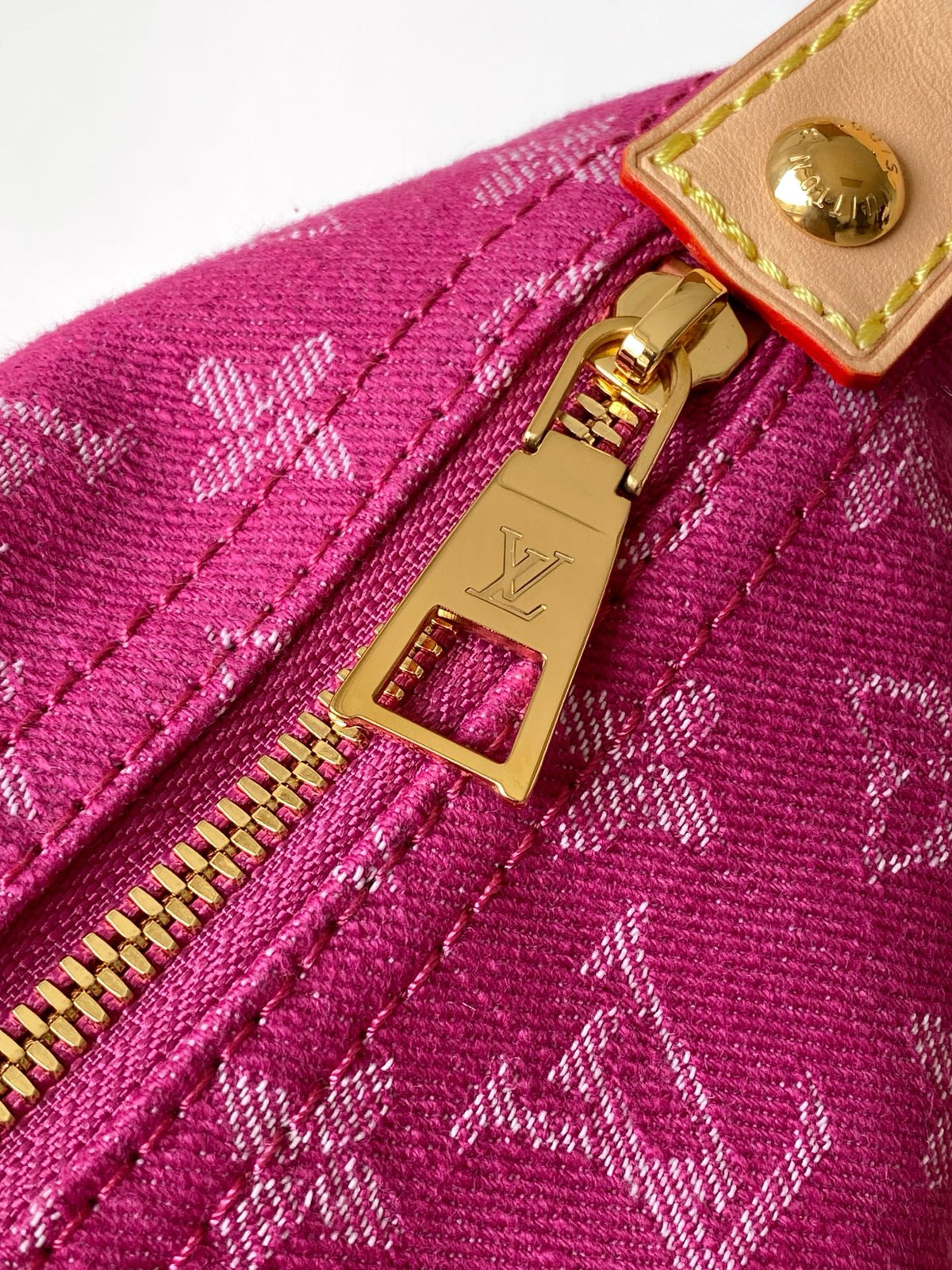 2026 Classic Everyday Bag-261043