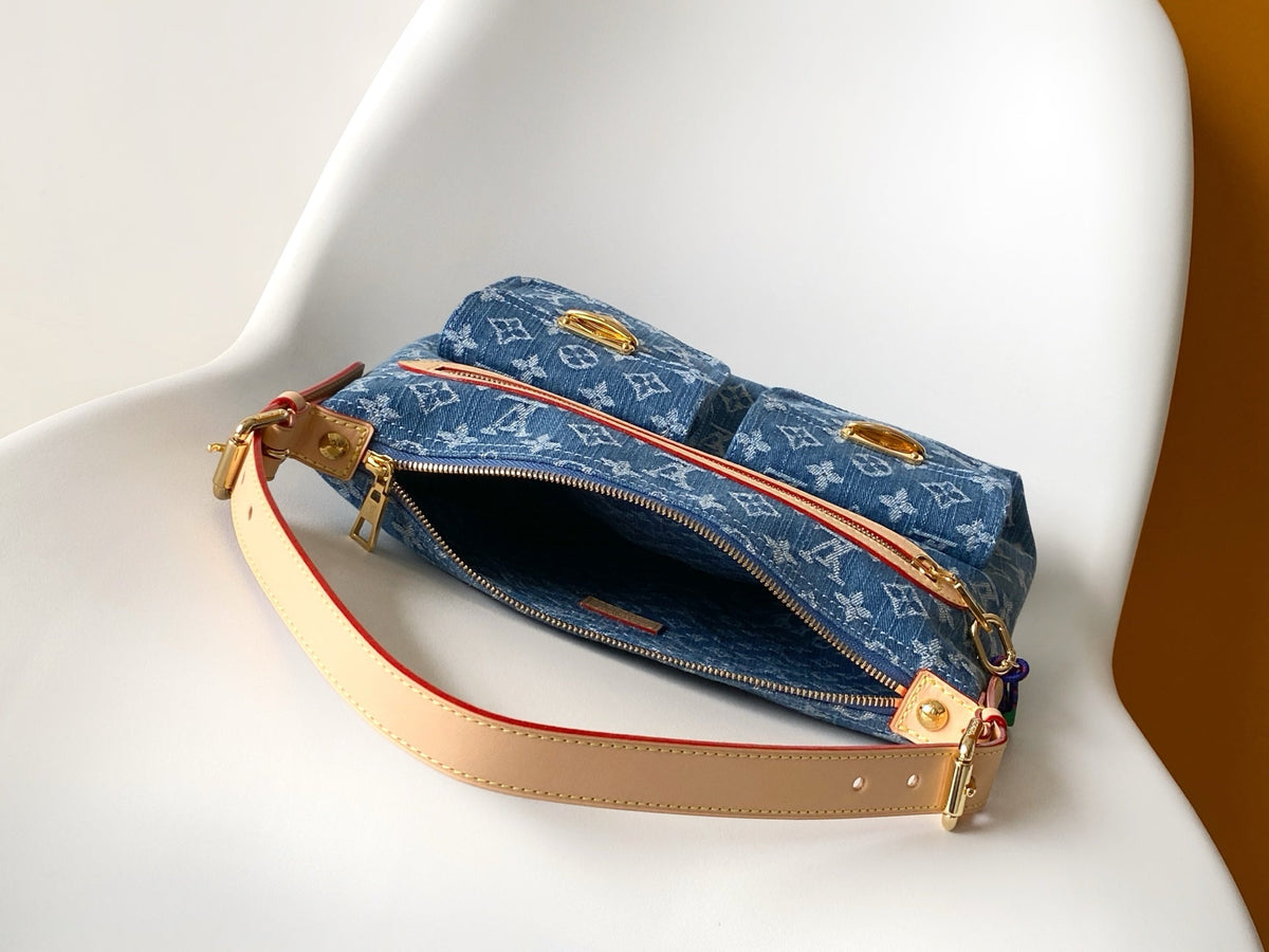 2026 Classic Everyday Bag-261044