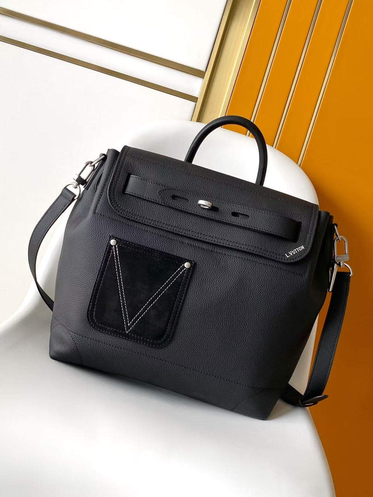 2026 Classic Everyday Bag-261047