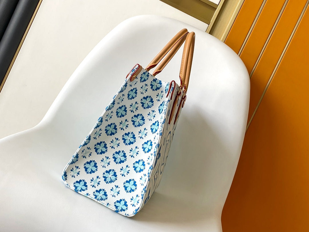 2026 Classic Everyday Bag-261050