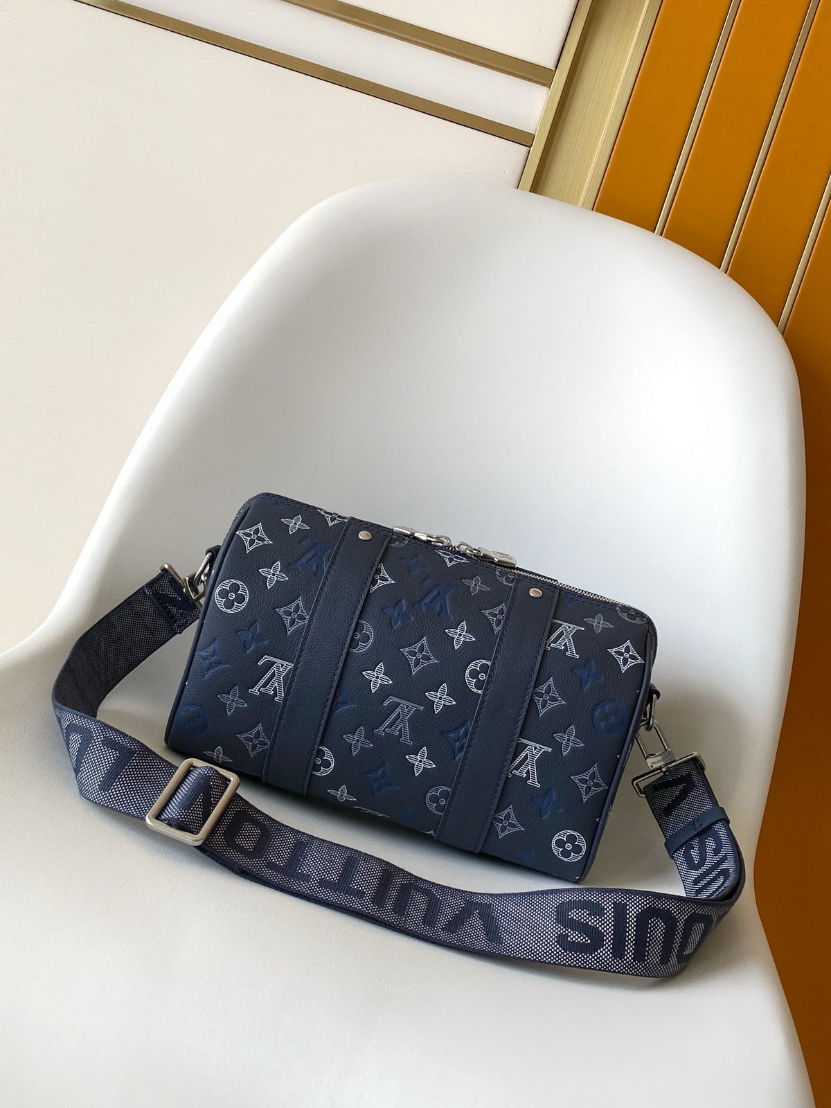 2026 Classic Everyday Bag-261059