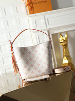 2026 Classic Everyday Bag-261071