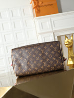 2026 Classic Everyday Bag-261084