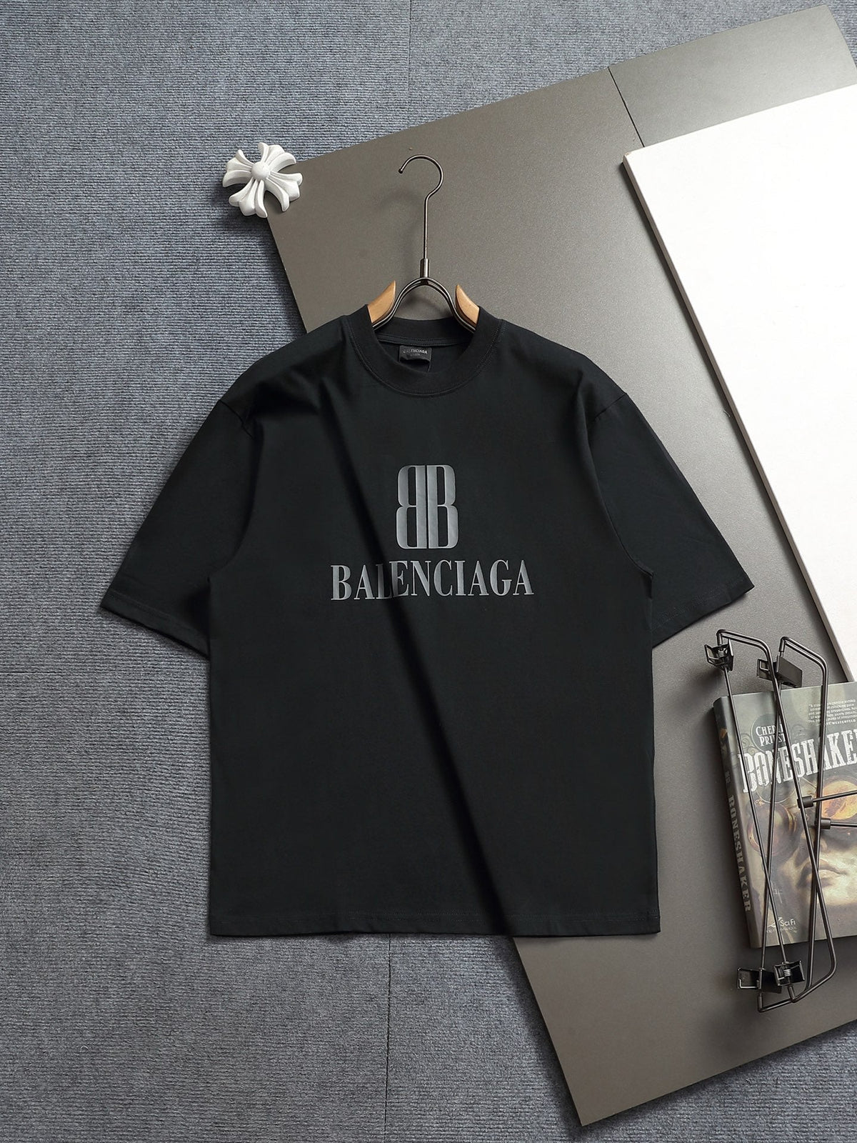 Classic T-shirt-574