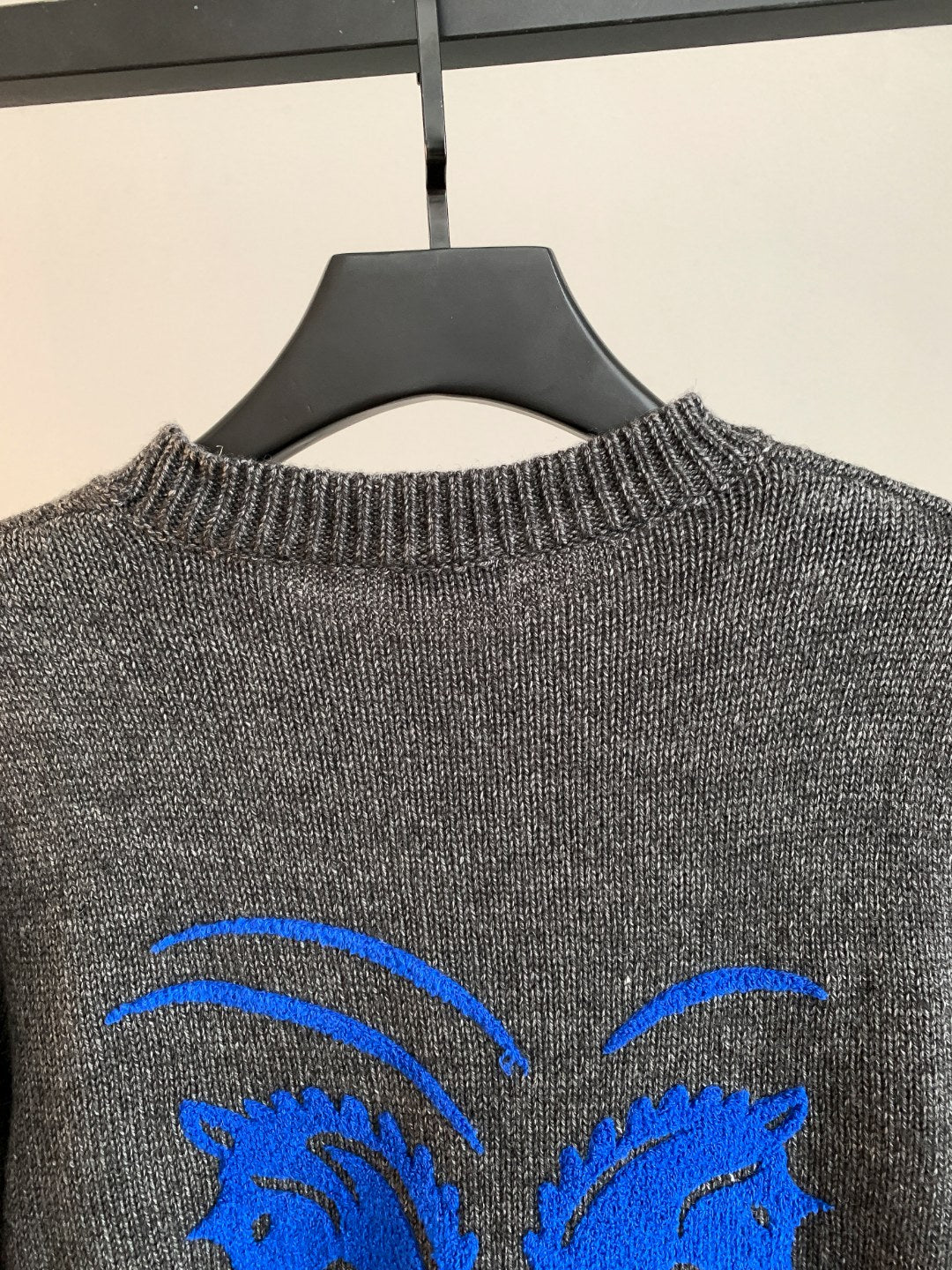 Classic Fashion Sweater-1130