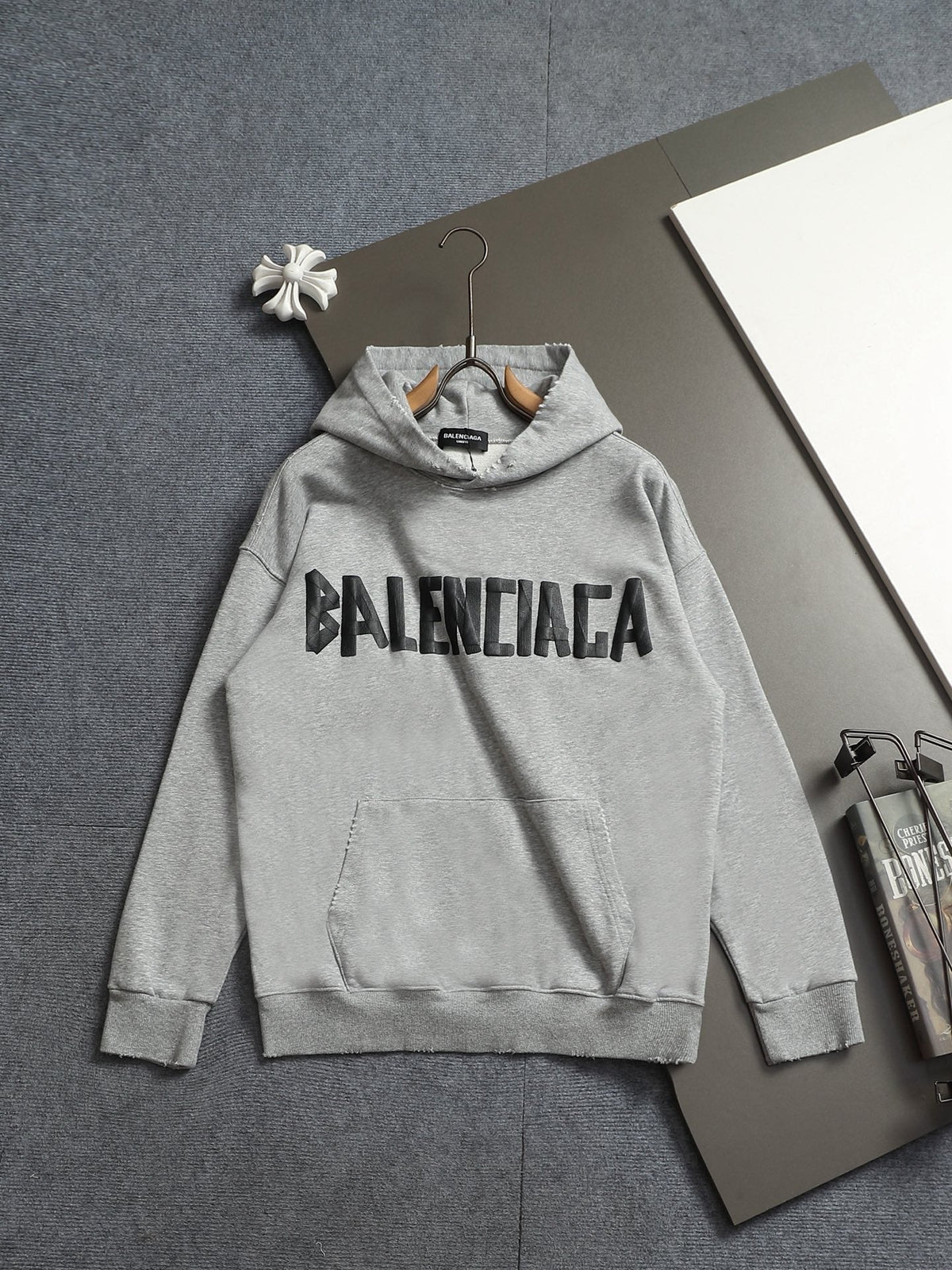 Classic Fit Hoodie-1126