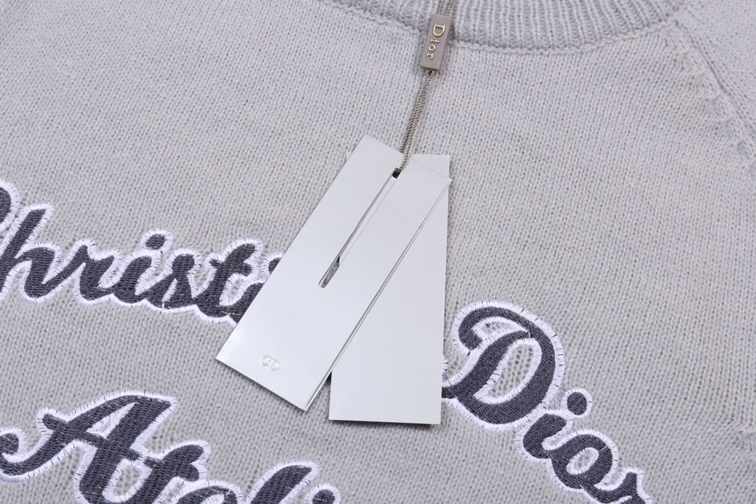 Classic Fashion Sweater-1411