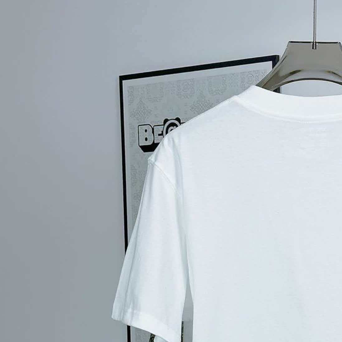 Classic T-shirt-486