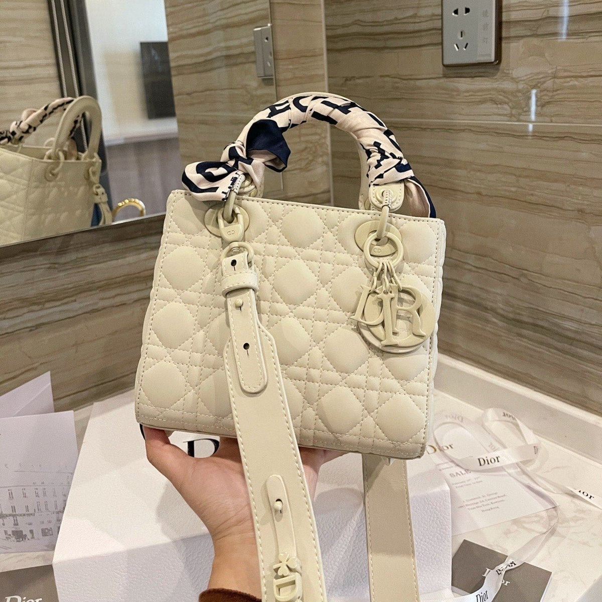 Exquisite leather bags-532