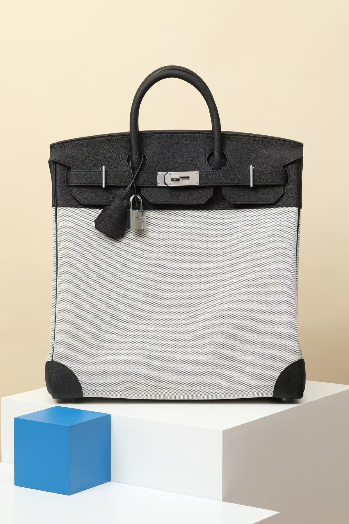 Exquisite leather bags-2026054