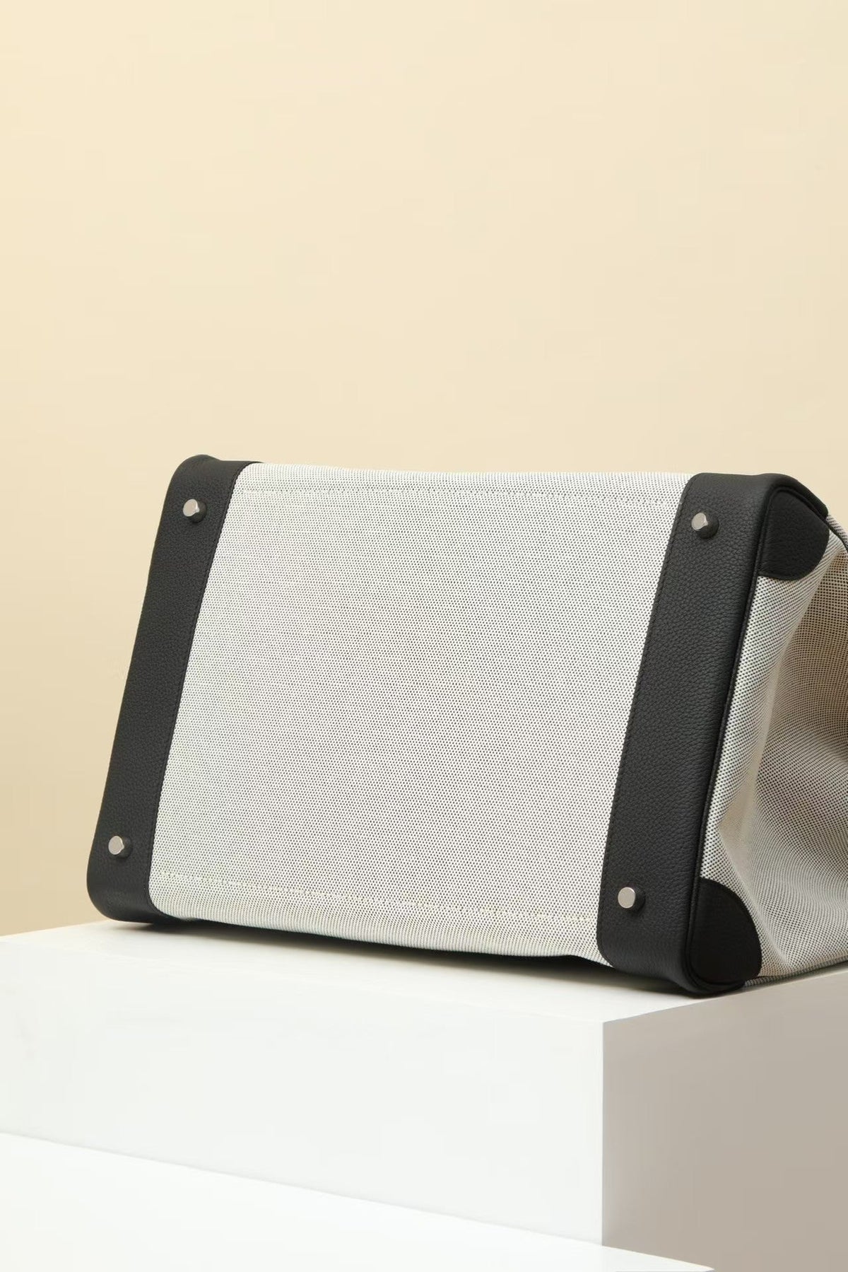 Exquisite leather bags-2026054