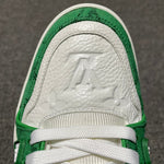 New color matching casual board shoes