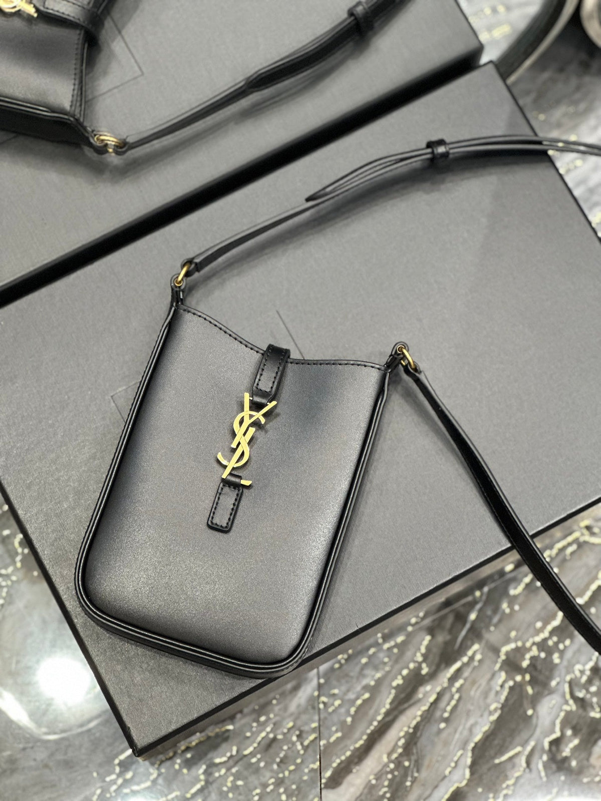 Exquisite leather bags-153
