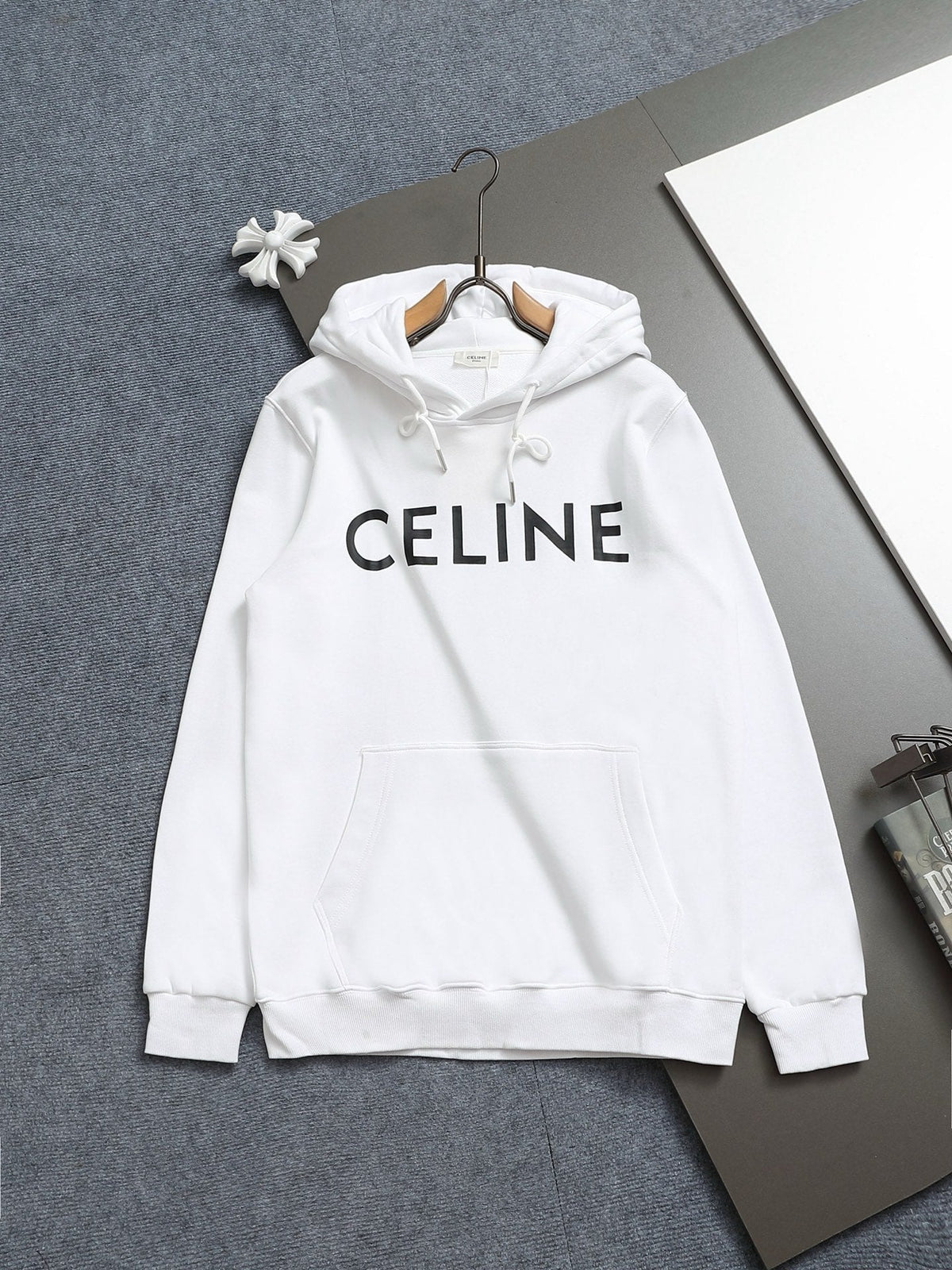 Classic Fit Hoodie-1025