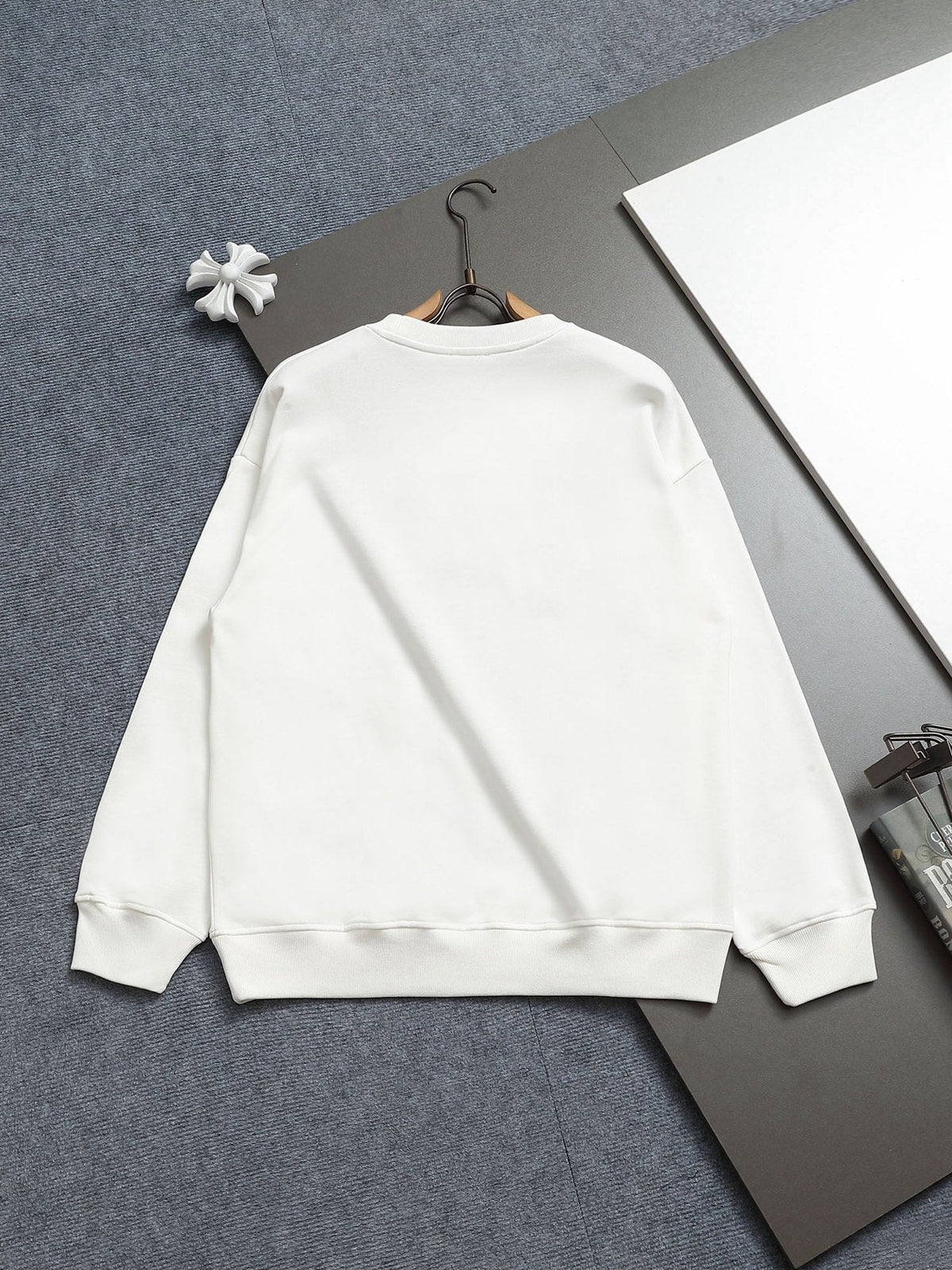 Classic Fashion Sweater-1047