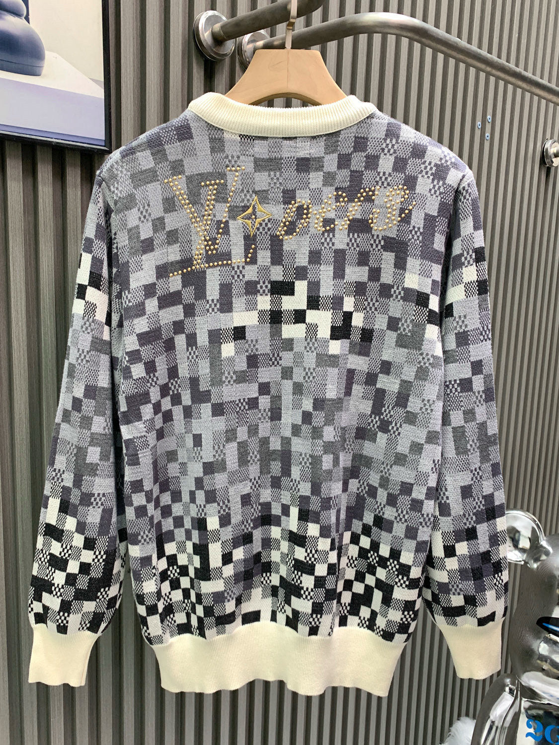Classic Fashion Sweater-1090