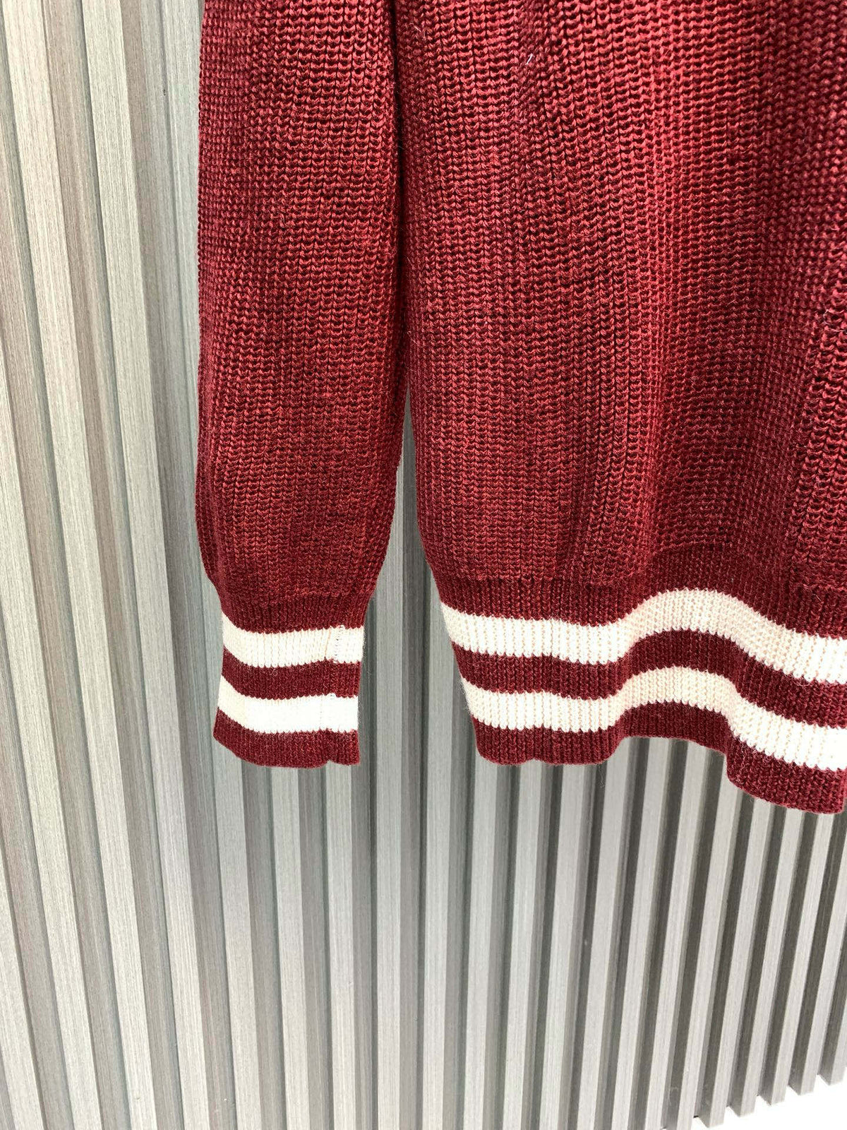 Classic Fashion Sweater-1095