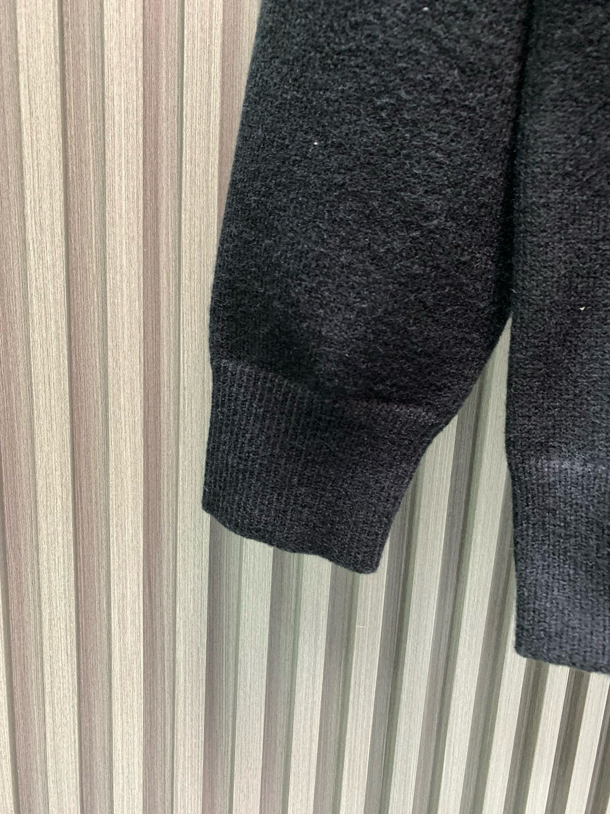Classic Fashion Sweater-1109