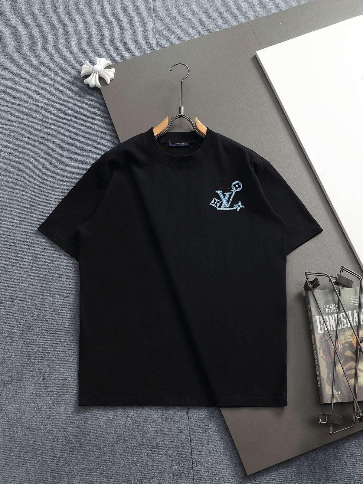 Classic T-shirt-185