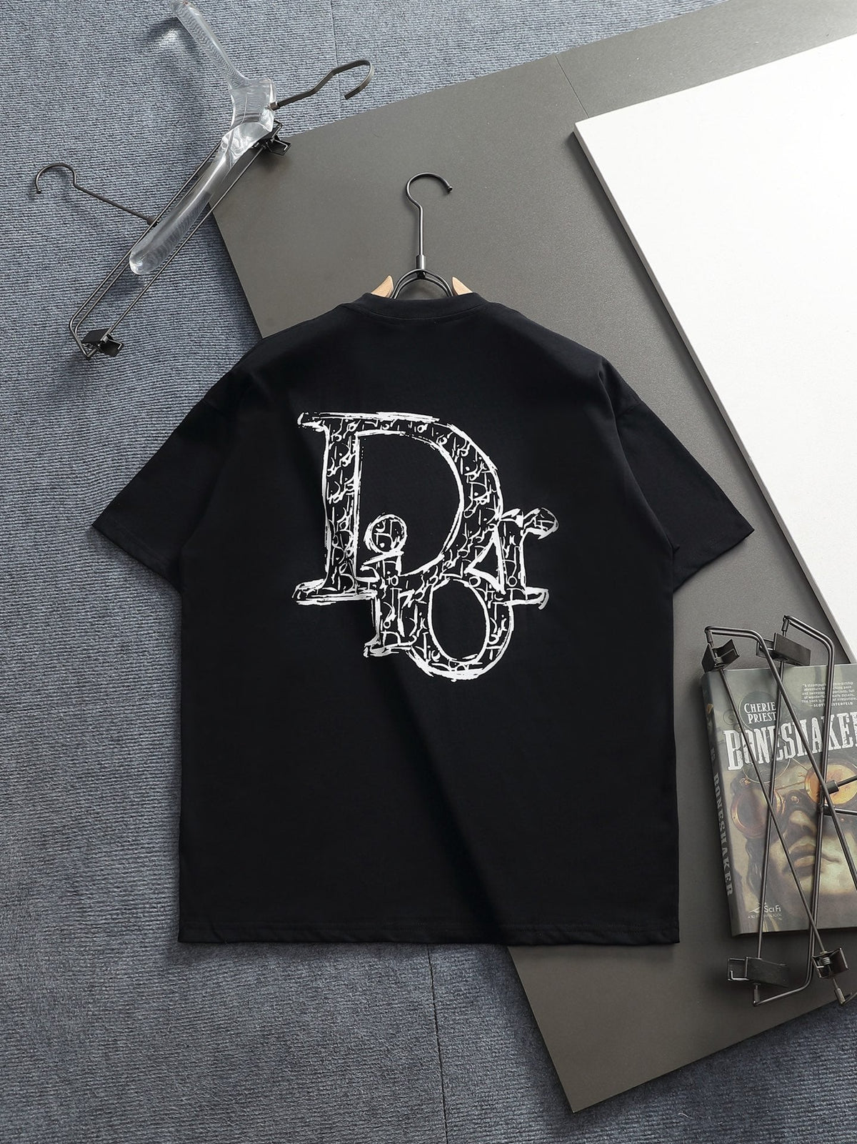 Classic T-shirt-359