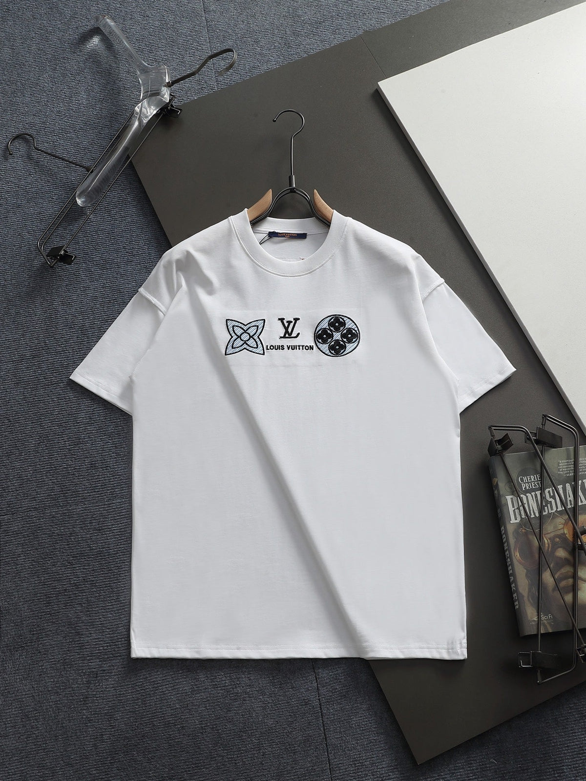 Classic T-shirt-389