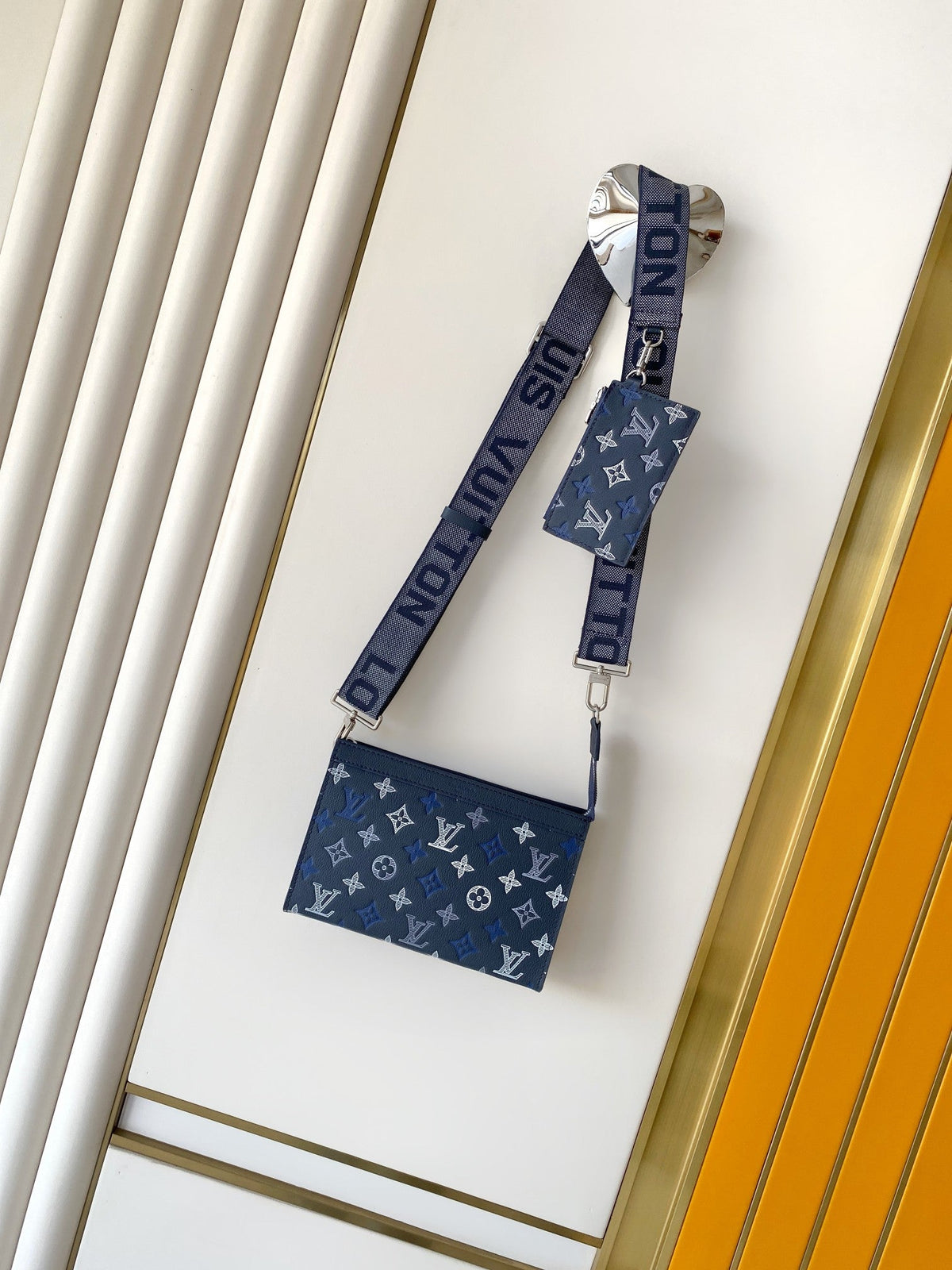 2026 Classic Everyday Bag-261030