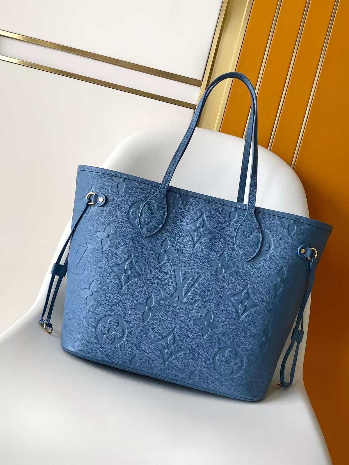 2026 Classic Everyday Bag-261041