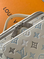 2026 Classic Everyday Bag-261048