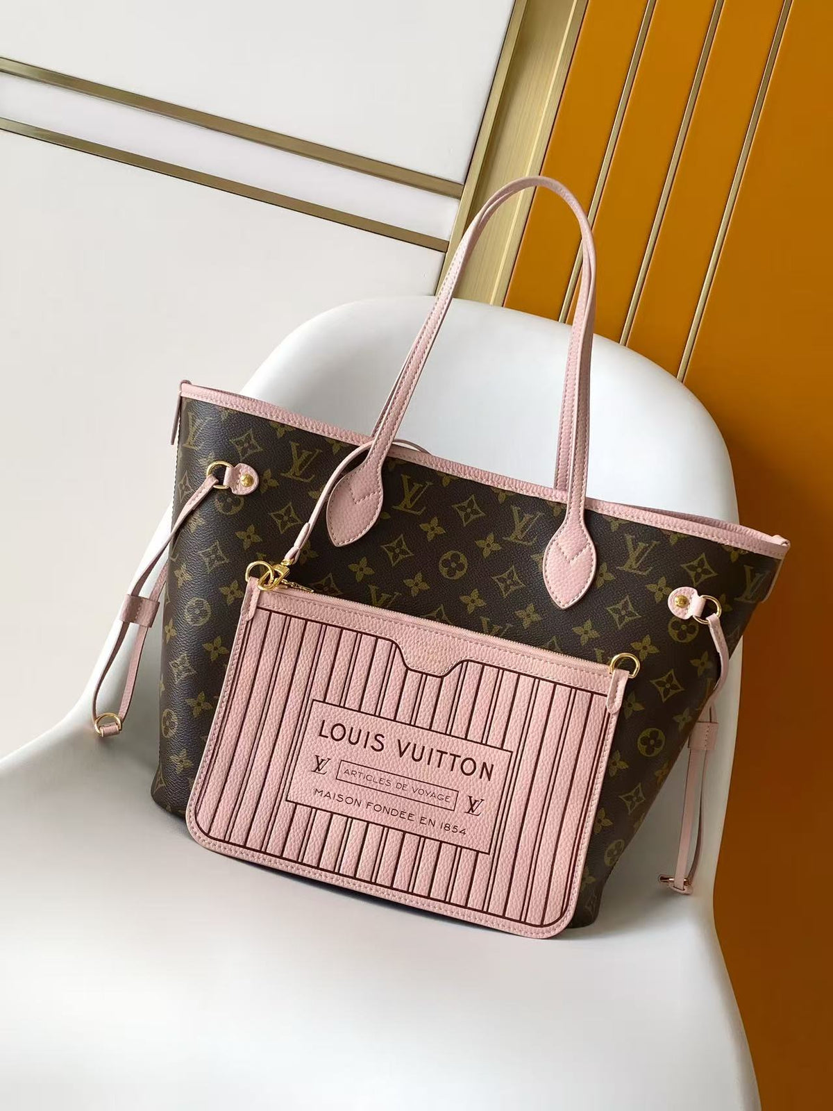 2026 Classic Everyday Bag-261055