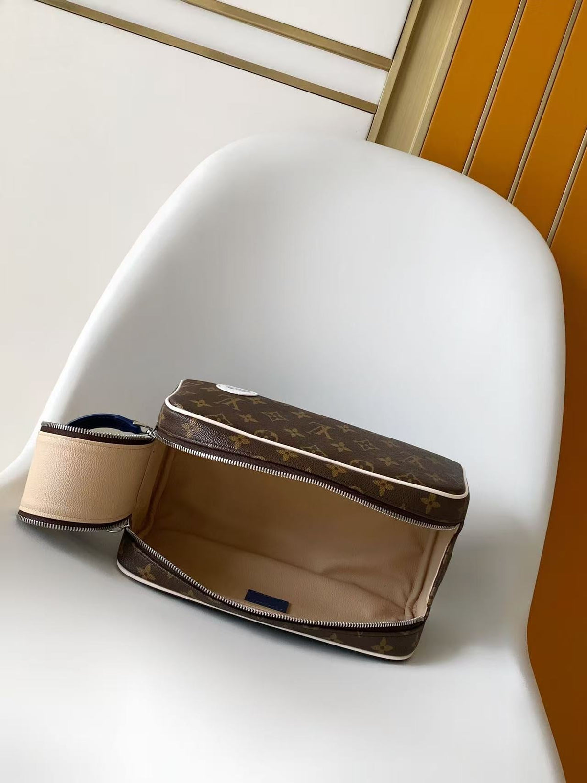 2026 Classic Everyday Bag-261056