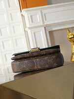 2026 Classic Everyday Bag-261060