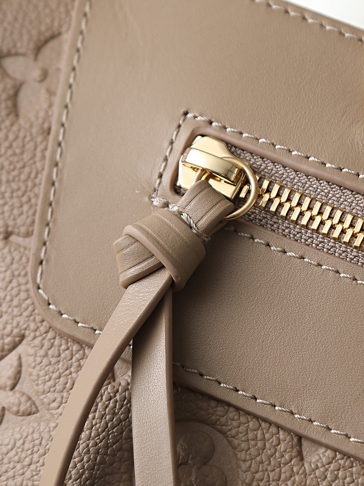 2026 Classic Everyday Bag-261065