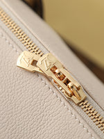 2026 Classic Everyday Bag-261070